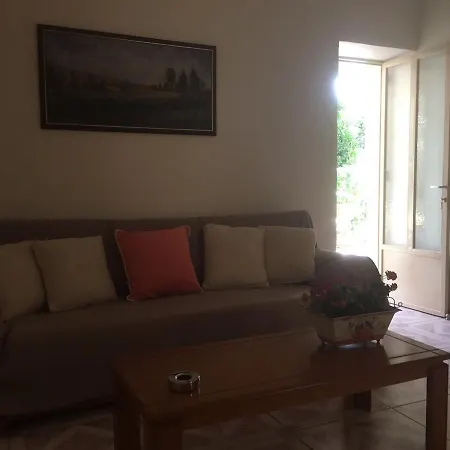 בית כפרי Orange Tree Farm Skinés