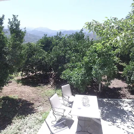 Orange Tree Farm Landhaus *